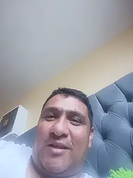 Snapshot of luis20212 chatting on May 31, 6:31 pm luis20212 online show from May 31, 6:31 pm