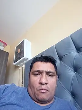 luis20212 online show from April 8, 4:41 pm