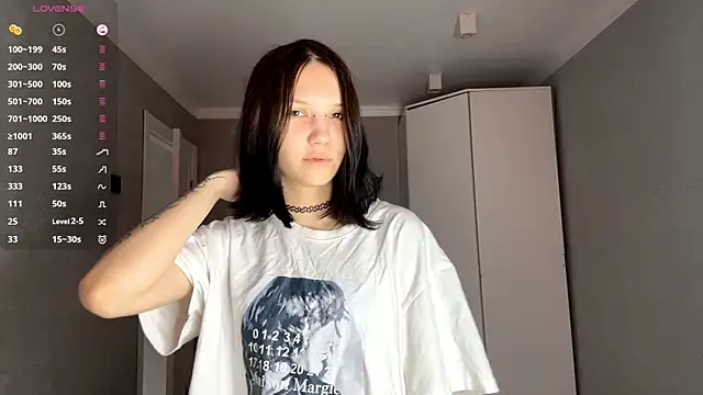 AmeliaMiotii online show from April 25, 11:13 am