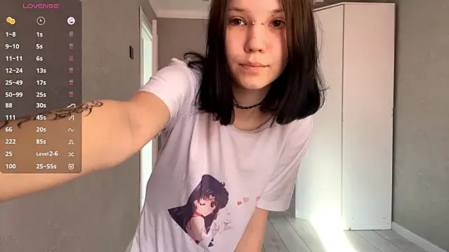 AmeliaMiotii online show from April 5, 10:11 am