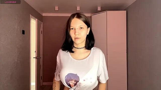 AmeliaMiotii online show from April 18, 10:50 am