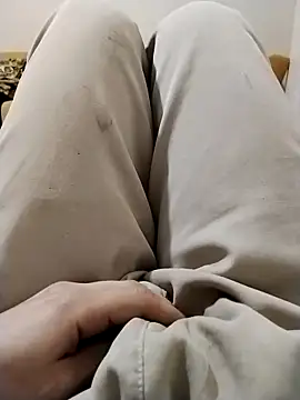 Snapshot of y2561 chatting on March 27, 8:54 pm y2561 online show from March 27, 8:54 pm