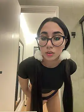 juliacosta online show from March 27, 7:48 pm