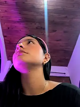 SophiaCastro09  online show from April 18, 12:24 am