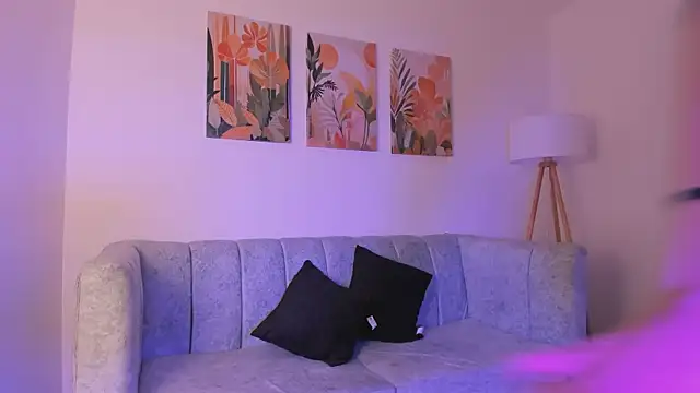 Velvet Noir  online show from April 10, 11:17 am