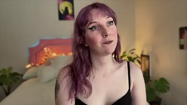 April  kittyy online show from July 22, 2:13 am