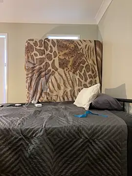 RichardHards online show from April 18, 11:16 pm