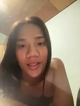Snapshot of iloveyou_divine22 chatting on May 5, 2:36 am iloveyou divine22 online show from May 5, 2:36 am