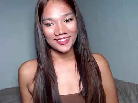 Snapshot of iloveyou_divine22 chatting on June 14, 5:58 pm iloveyou divine22 online show from June 14, 5:58 pm