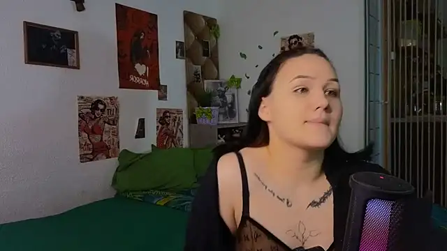 Tori Sweet online show from April 1, 3:30 am