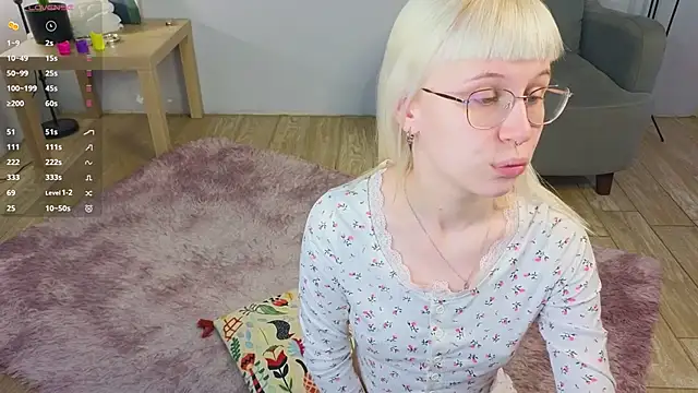 call me heaven online show from April 1, 3:09 pm