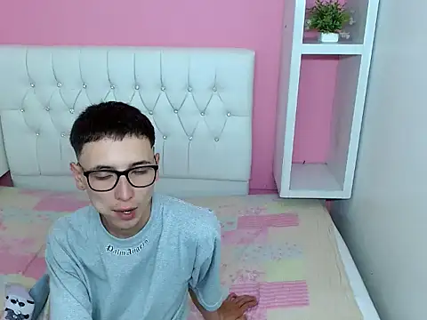 23alana online show from April 17, 3:20 am