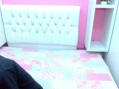 23alana online show from April 13, 3:10 am