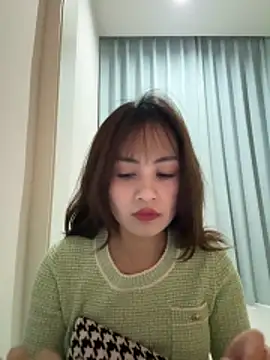 Yang 218 online show from April 2, 7:48 am