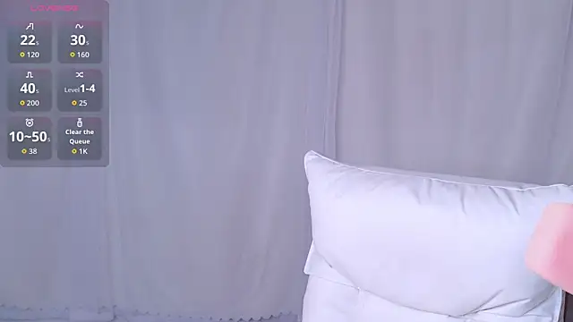 Cuviee online show from May 24, 1:11 pm