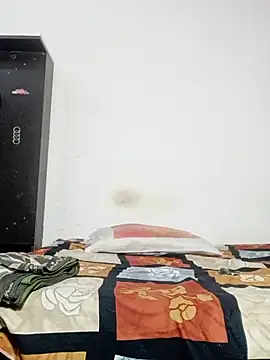 Sexyy Bhabhi 143 online show from July 24, 4:14 pm
