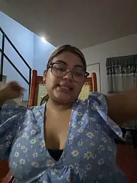 C1N09 online show from May 14, 4:42 am