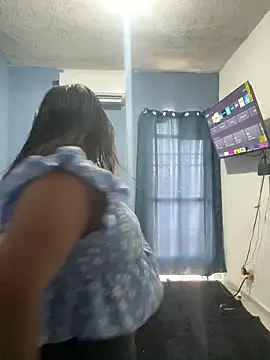C1N09 online show from May 9, 5:49 pm