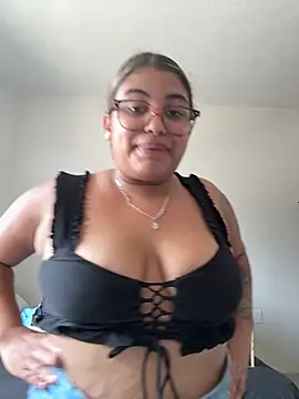 C1N09 online show from June 15, 6:29 pm