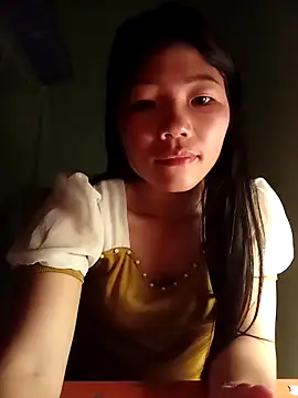 -Quyny- online show from April 6, 7:37 pm