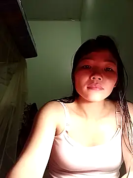 -Quyny- online show from April 2, 12:34 pm