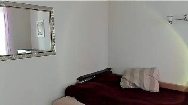  irisss online show from March 31, 2:19 pm