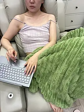 HongKong Lana online show from April 19, 10:05 am