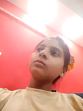 Snapshot of TANU01990 chatting on May 16, 4:33 am TANU01990 online show from May 16, 4:33 am