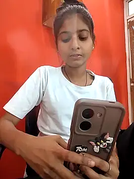 Snapshot of TANU01990 chatting on April 11, 4:53 am TANU01990 online show from April 11, 4:53 am