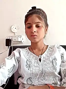 Snapshot of TANU01990 chatting on April 3, 4:19 am TANU01990 online show from April 3, 4:19 am