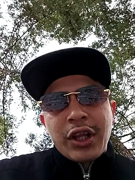 Leon6564 online show from April 20, 2:14 am