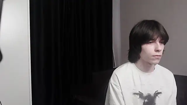 Snapshot of mason_silver chatting on April 24, 9:44 am mason silver online show from April 24, 9:44 am