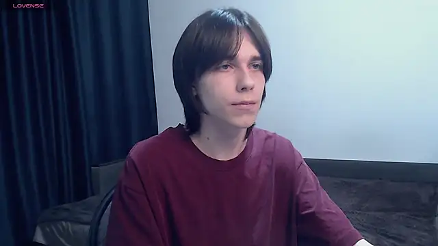 Snapshot of mason_silver chatting on May 13, 11:28 am mason silver online show from May 13, 11:28 am