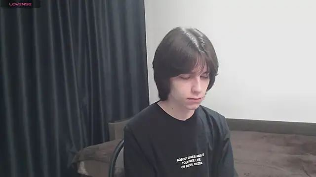 Snapshot of mason_silver chatting on May 14, 10:01 am mason silver online show from May 14, 10:01 am