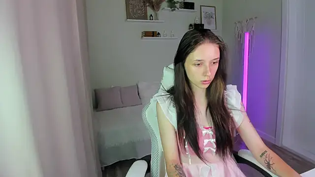 AnnaOddy online show from June 26, 2:39 am