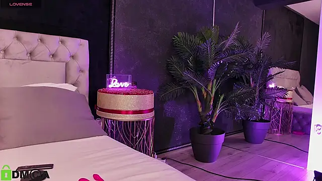 SandraBabeXO online show from June 16, 4:23 am