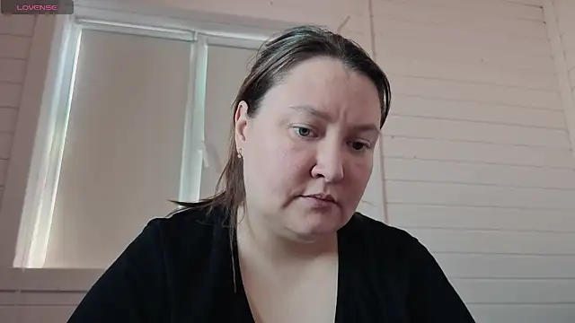 elegant pleasure online show from April 3, 12:22 pm