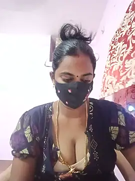 Snapshot of tamilratchasii chatting on July 7, 7:34 am tamilratchasii online show from July 7, 7:34 am