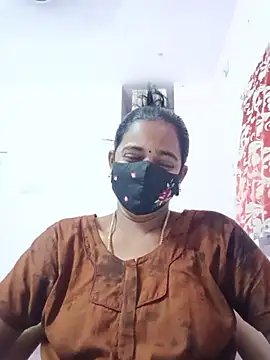 Snapshot of tamilratchasii chatting on July 6, 7:26 am tamilratchasii online show from July 6, 7:26 am