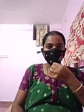 Snapshot of tamilratchasii chatting on June 24, 5:17 am tamilratchasii online show from June 24, 5:17 am