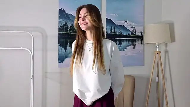 CherlyGuss online show from March 30, 4:58 am