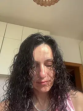 Snapshot of StellaMia263 chatting on May 29, 6:19 am StellaMia263 online show from May 29, 6:19 am
