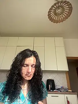 Snapshot of StellaMia263 chatting on May 24, 5:18 am StellaMia263 online show from May 24, 5:18 am