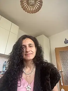 Snapshot of StellaMia263 chatting on July 8, 9:43 am StellaMia263 online show from July 8, 9:43 am