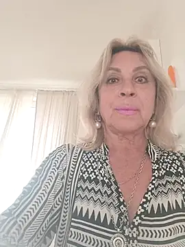 Snapshot of Anabel-456 chatting on April 6, 3:24 pm Anabel-456 online show from April 6, 3:24 pm