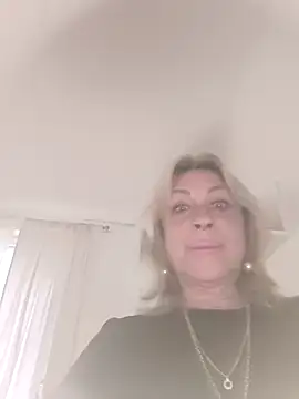 Snapshot of Anabel-456 chatting on April 2, 4:35 pm Anabel-456 online show from April 2, 4:35 pm