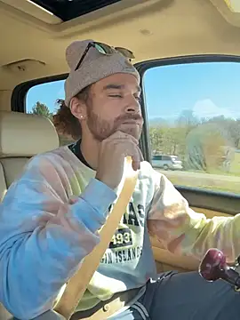 Nnnicholasnnn online show from April 19, 3:57 pm