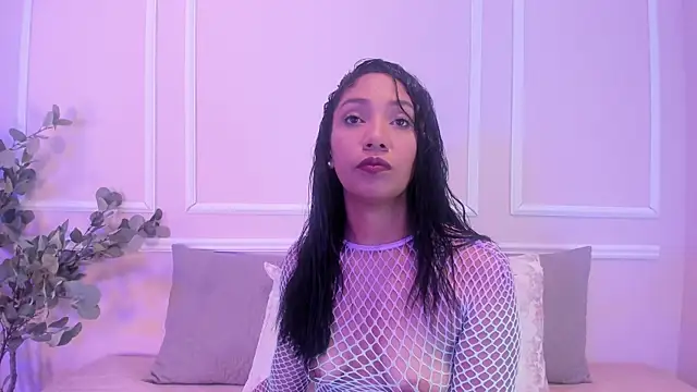 maia lion online show from April 11, 2:08 am