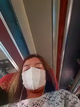 hana 2girl online show from April 5, 7:37 am