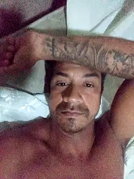 Snapshot of Morales2205 chatting on March 28, 4:02 am Morales2205 online show from March 28, 4:02 am